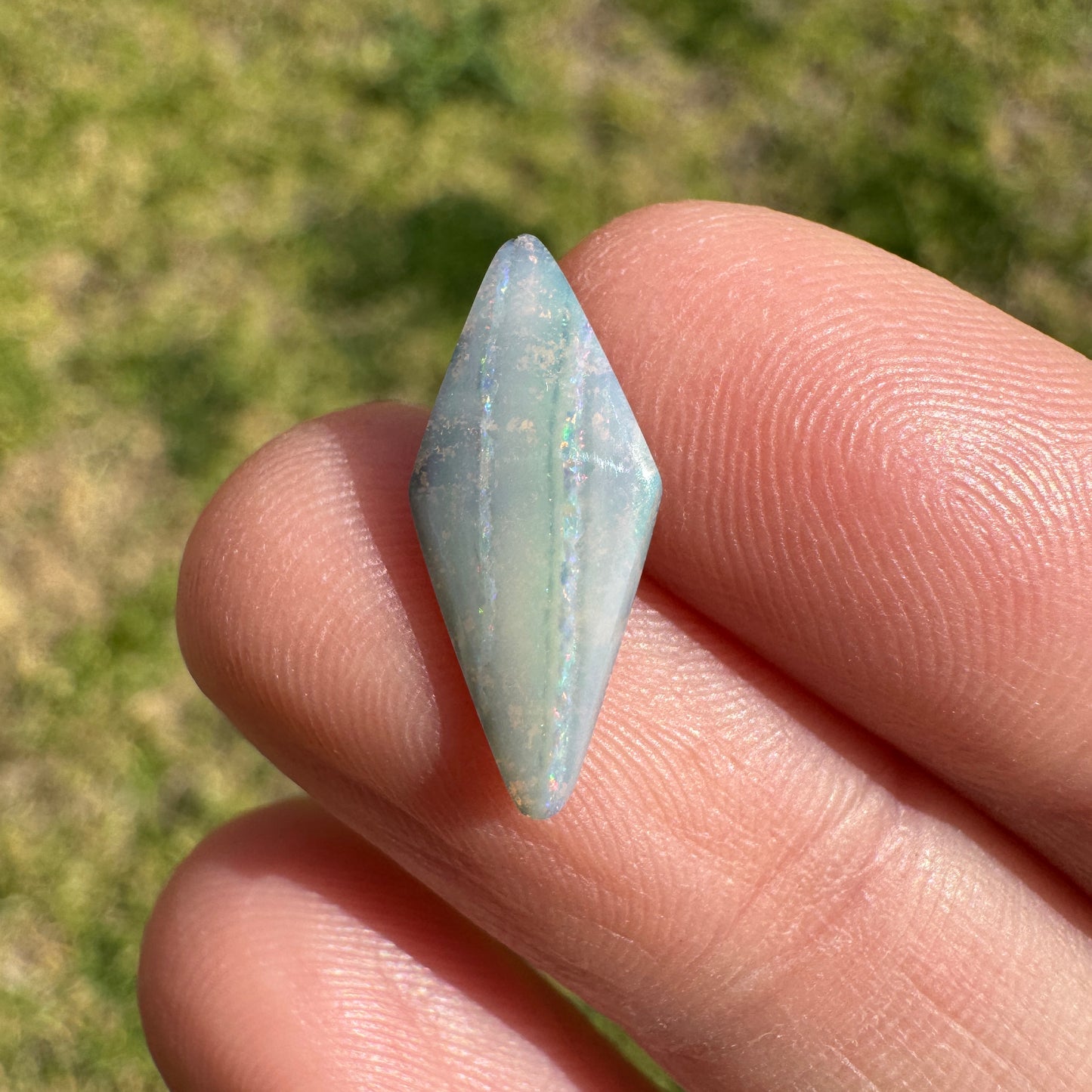 1.83 Ct kite boulder opal