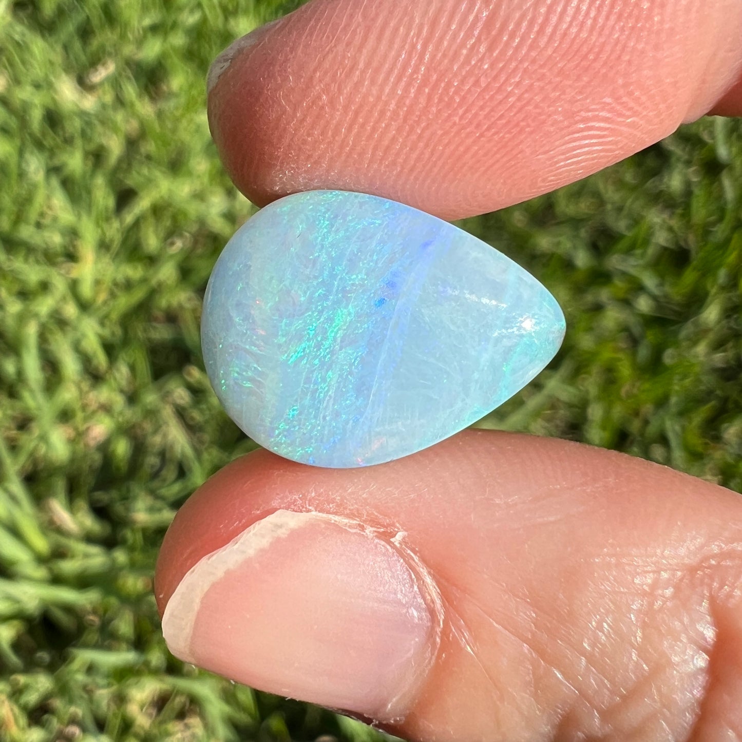 7.16 Ct teardrop boulder opal