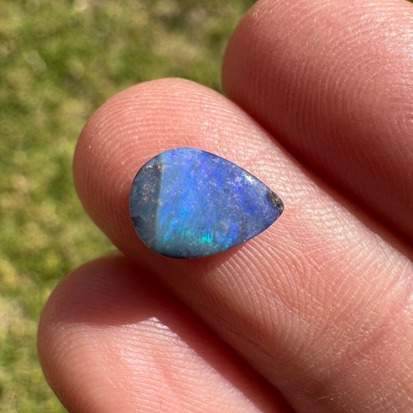 1.36 Ct small boulder opal