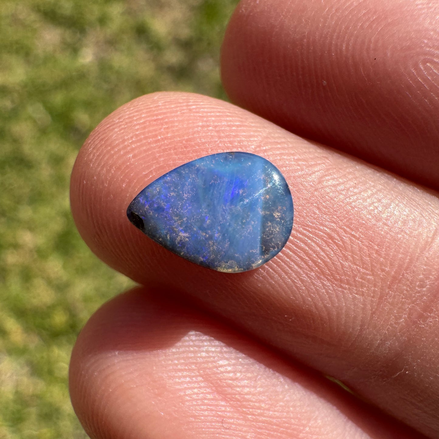 1.36 Ct small boulder opal