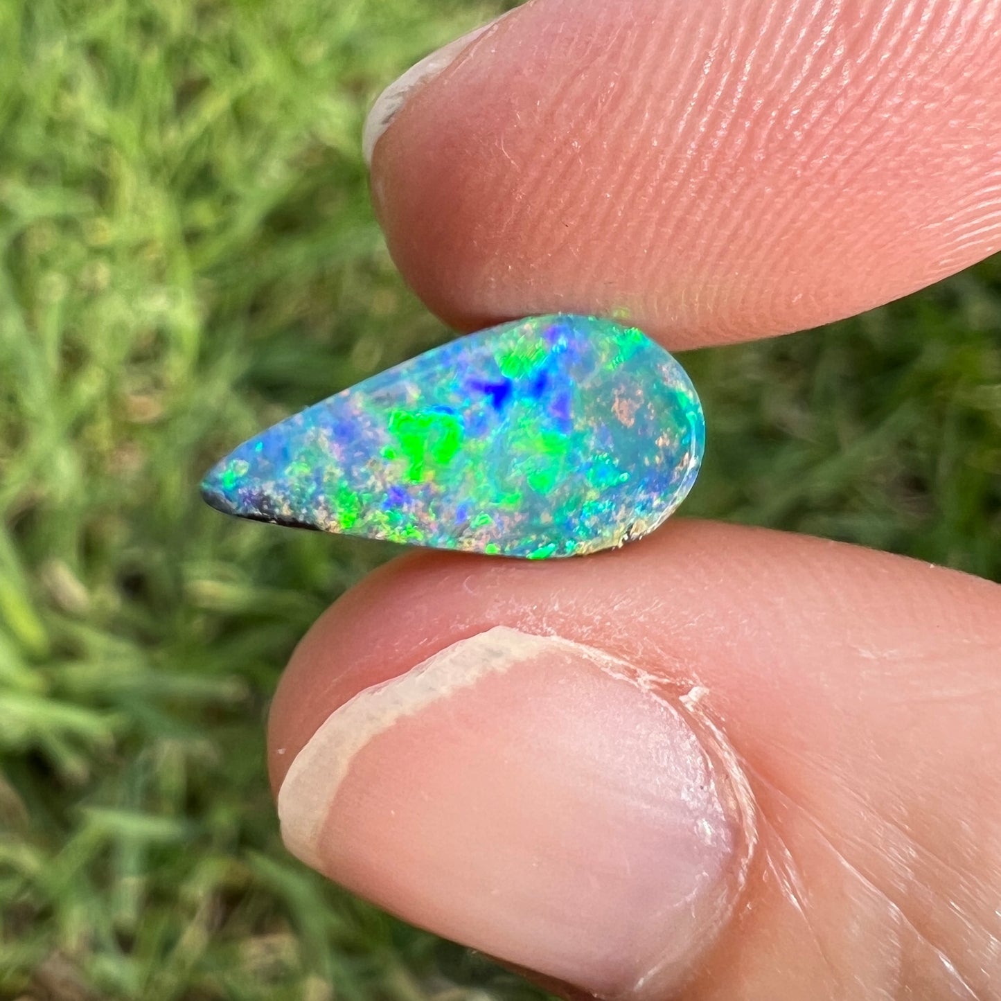 2.20 bright green-blue boulder opal