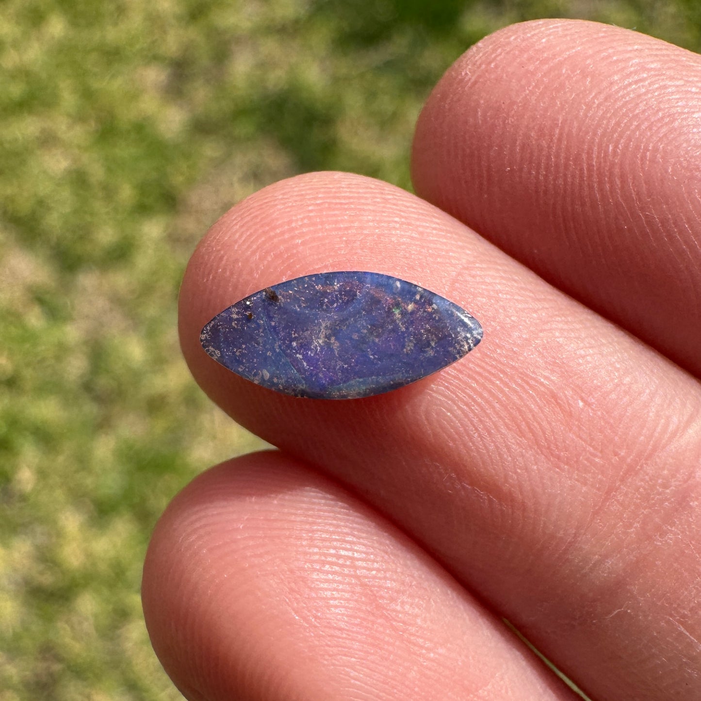 0.90 Ct small boulder opal