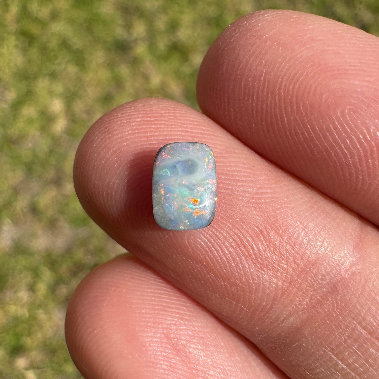 0.73 Ct extra small boulder opal