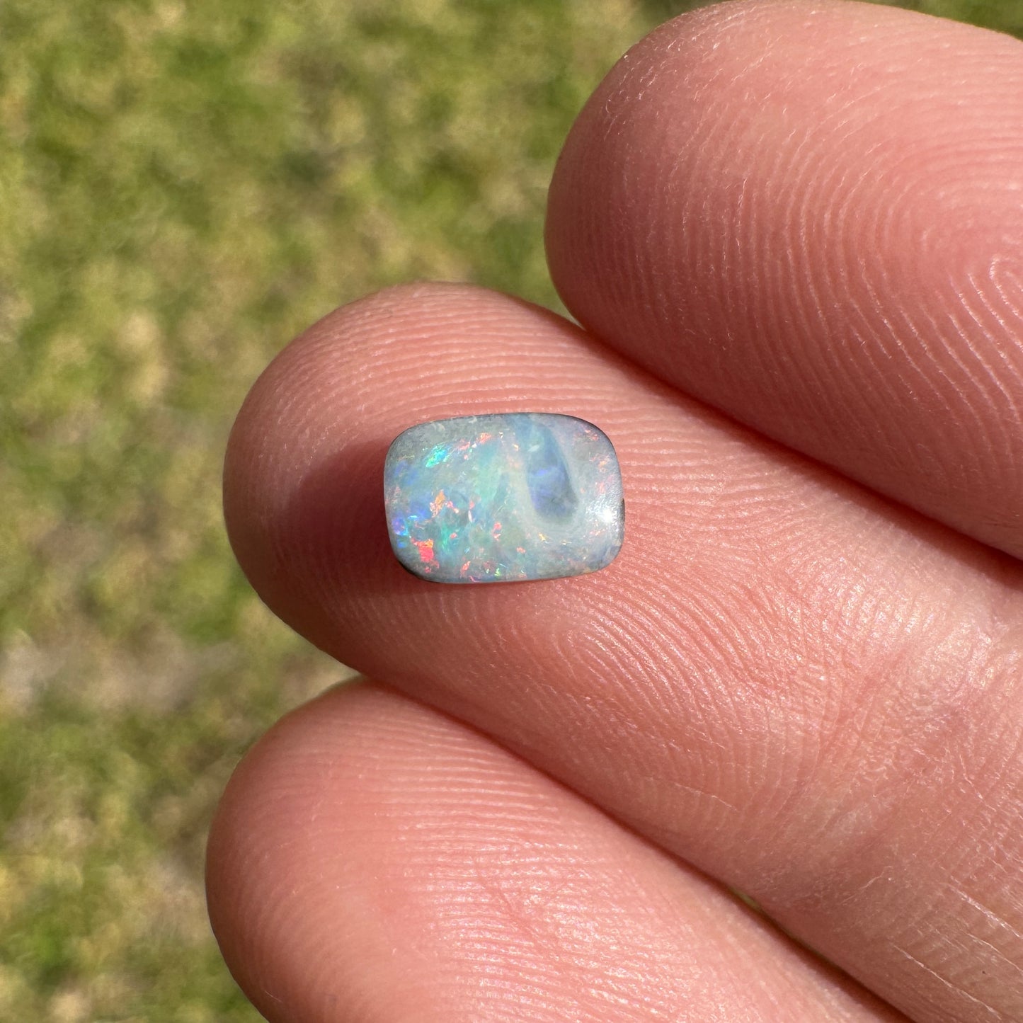 0.73 Ct extra small boulder opal