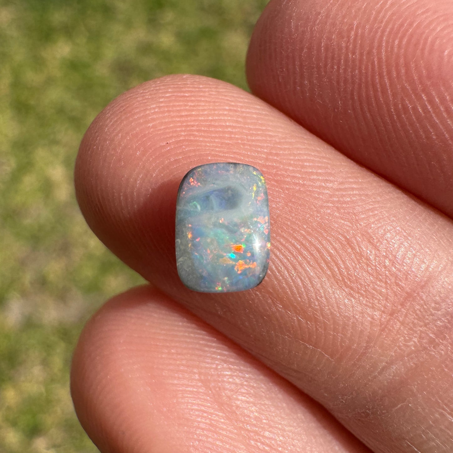 0.73 Ct extra small boulder opal