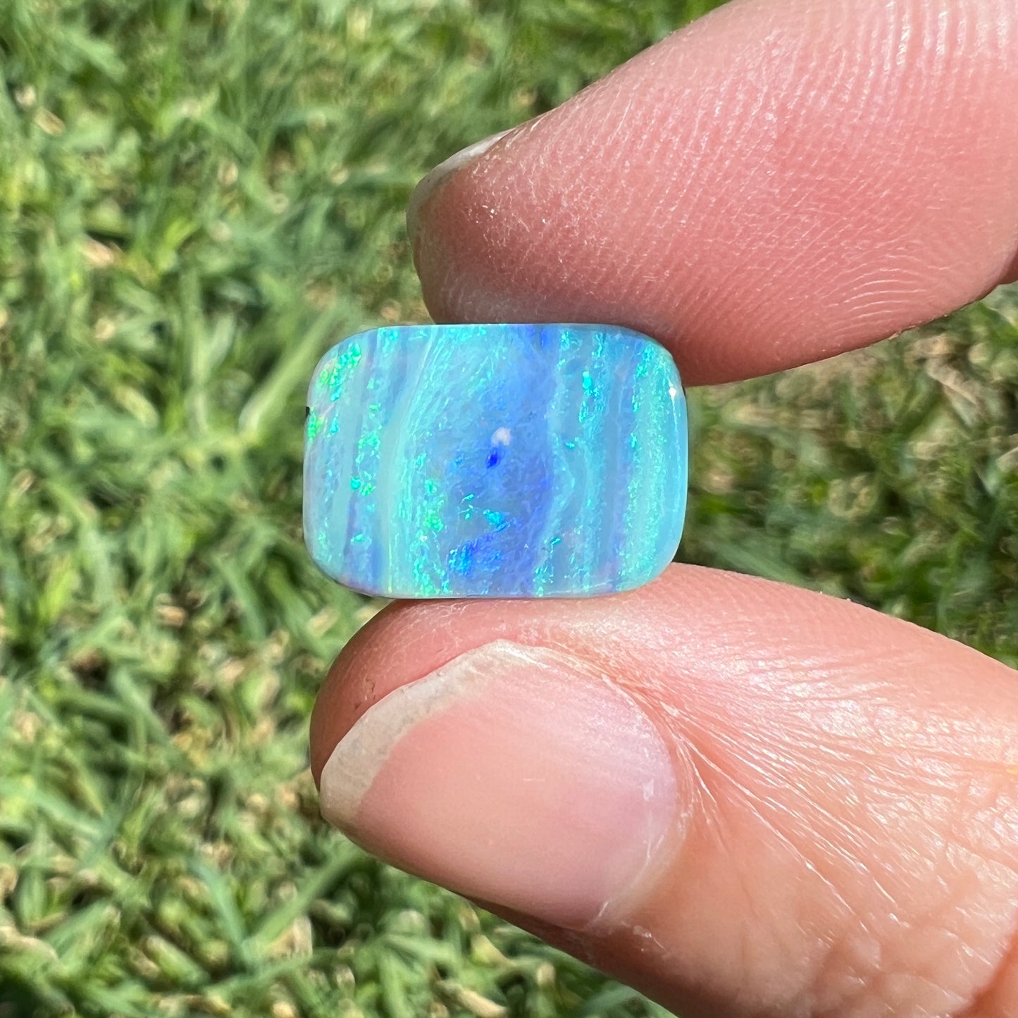 5.43 Ct ocean-tone boulder opal