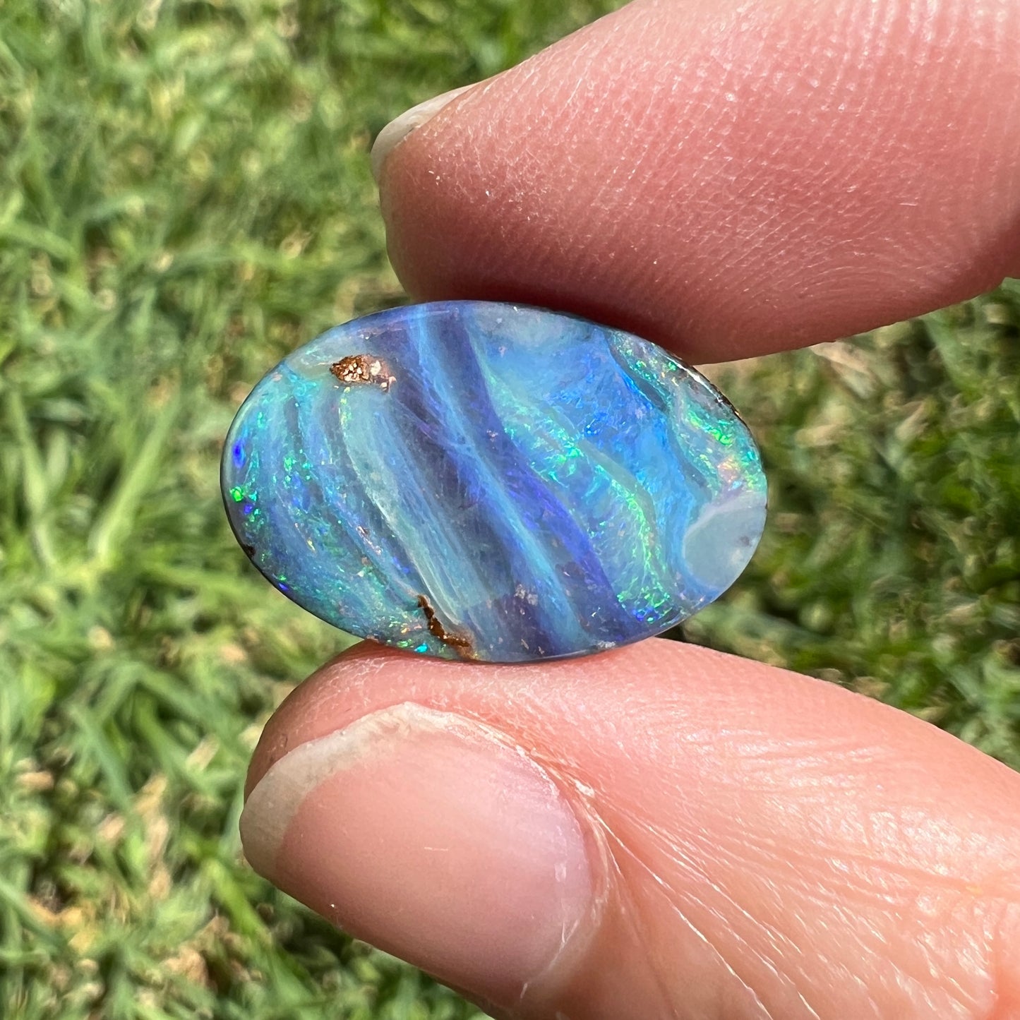 8.01 Ct striped boulder opal