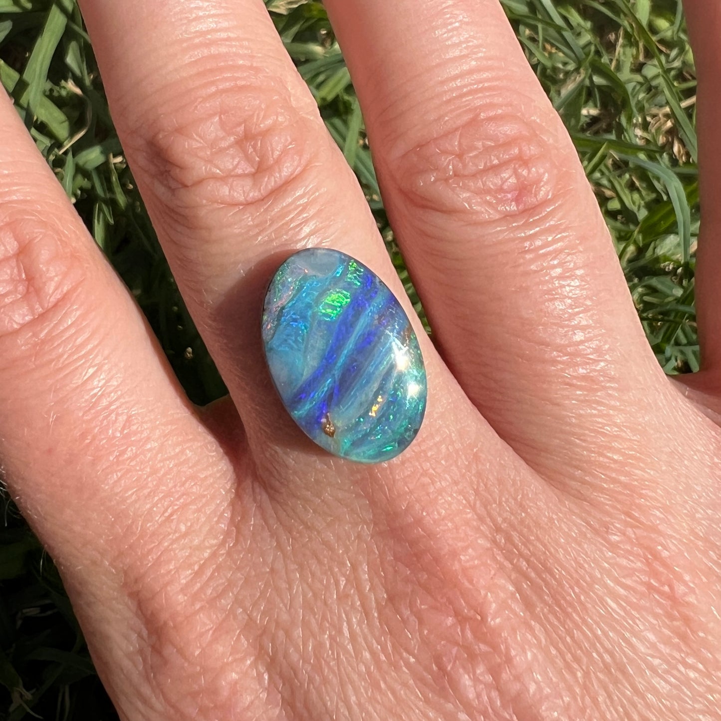 8.01 Ct striped boulder opal