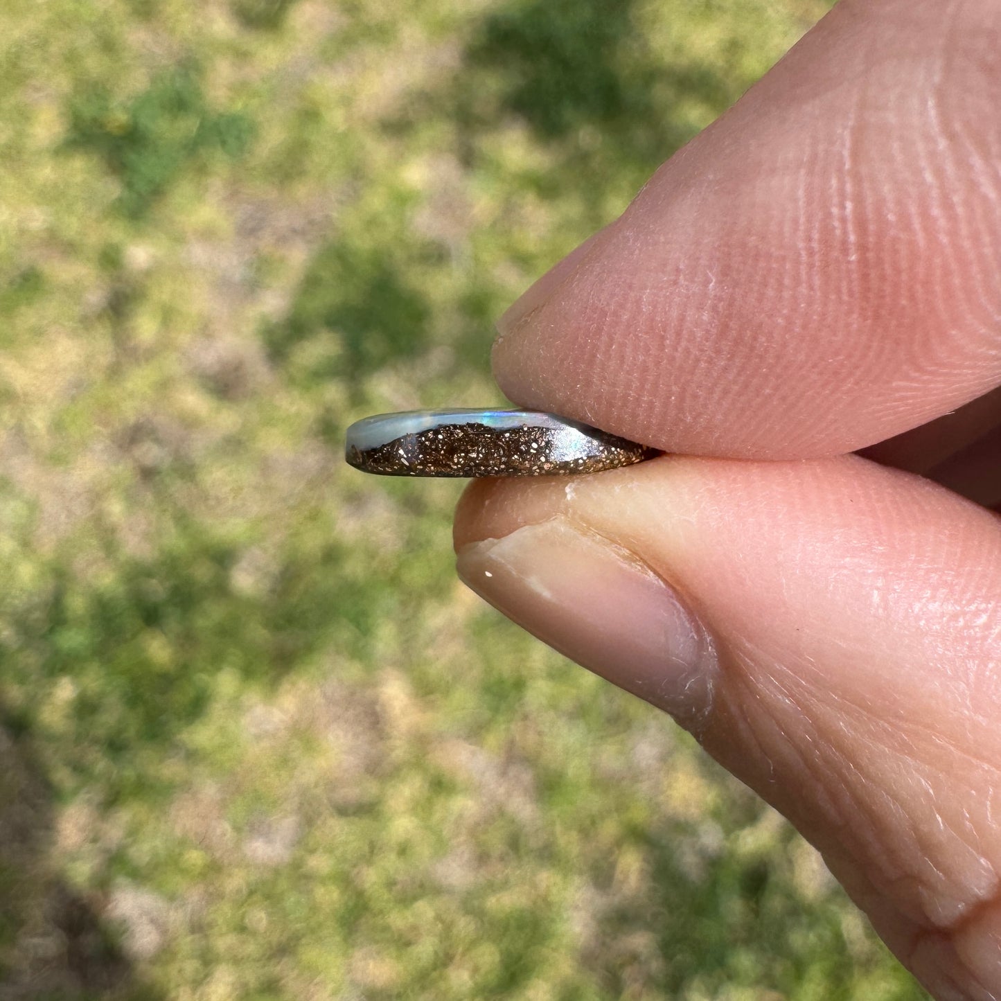 2.73 Ct oval boulder opal