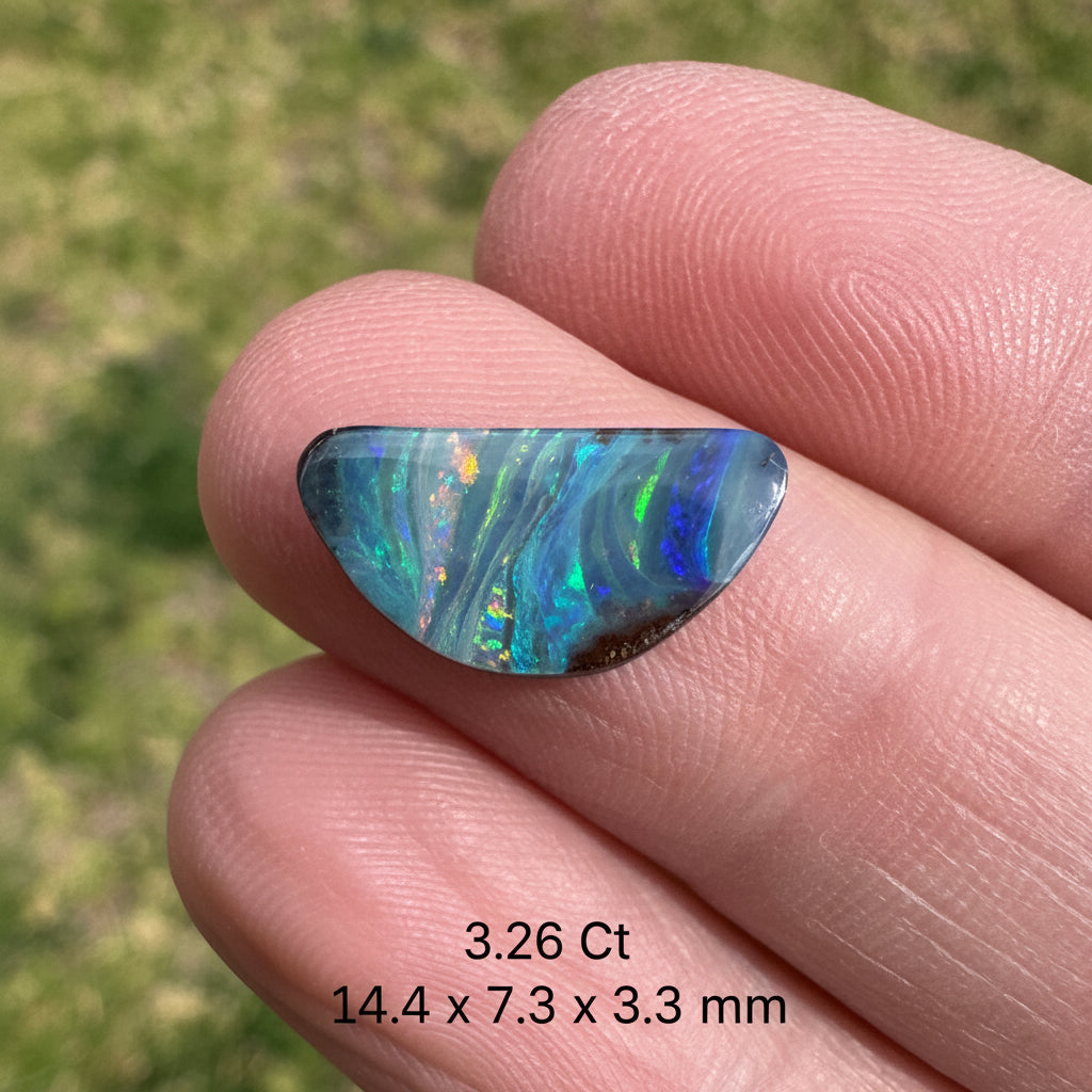 3.26 Ct stripy boulder opal