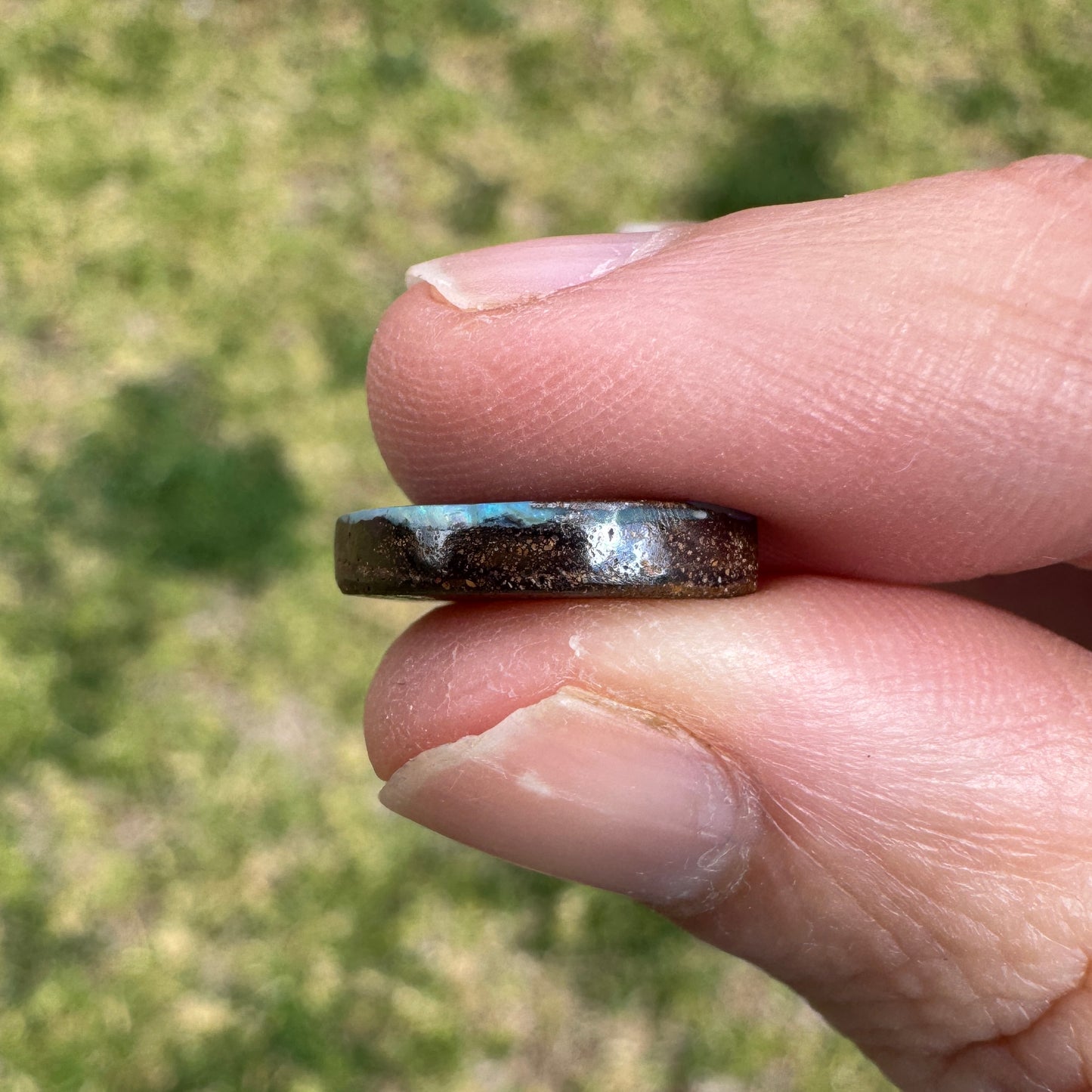 3.26 Ct stripy boulder opal