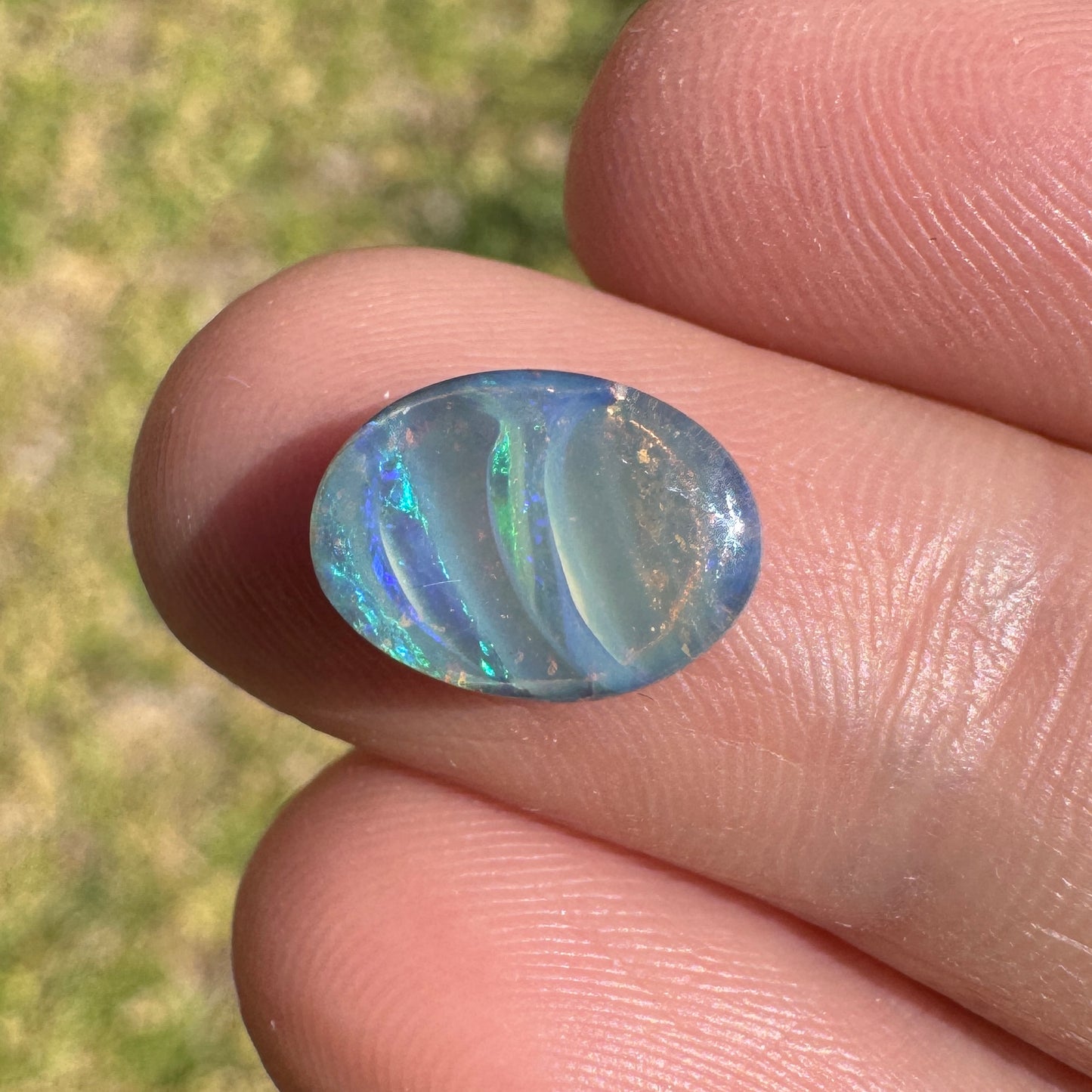 4.51 Ct green-blue boulder oval opal pair