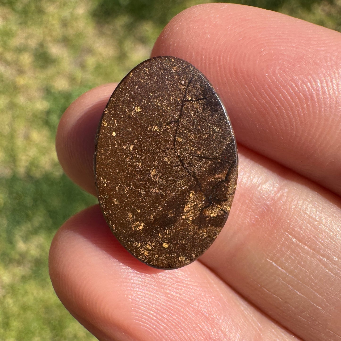 8.60 Ct green-blue oval boulder opal