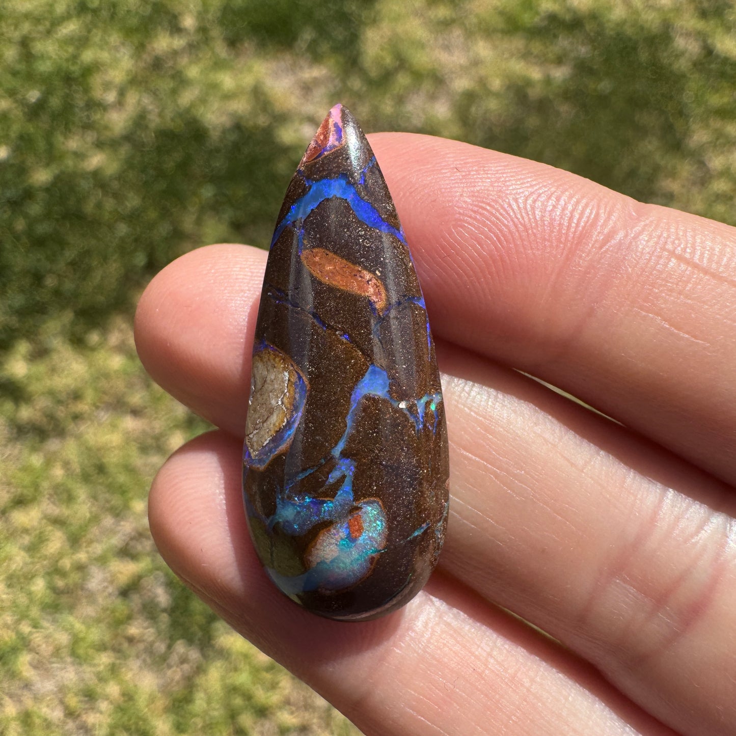 19.75 Ct large teardrop matrix boulder opal