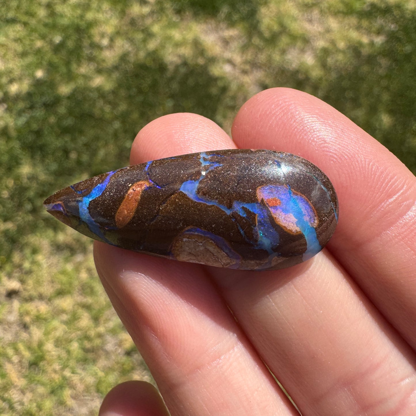 19.75 Ct large teardrop matrix boulder opal
