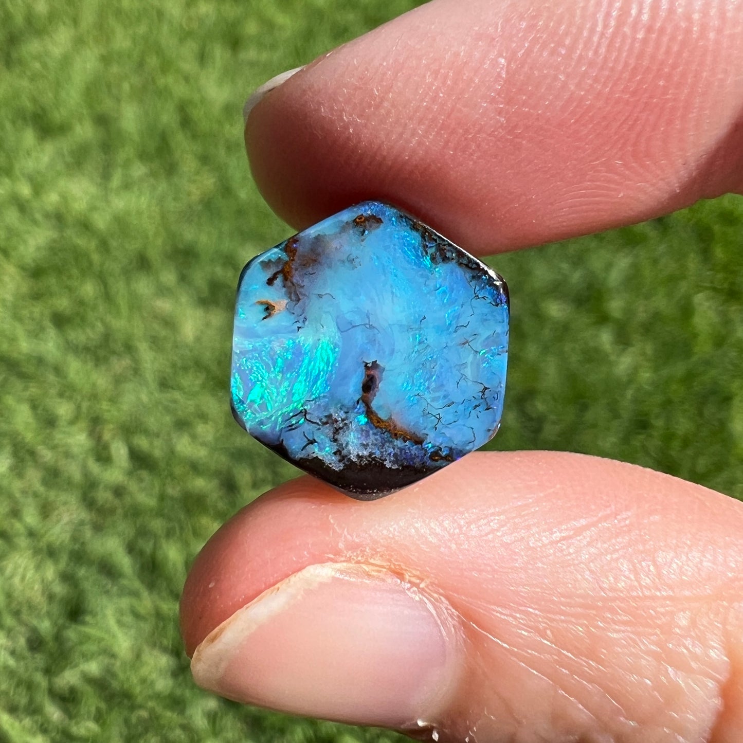 6.83 Ct boulder opal