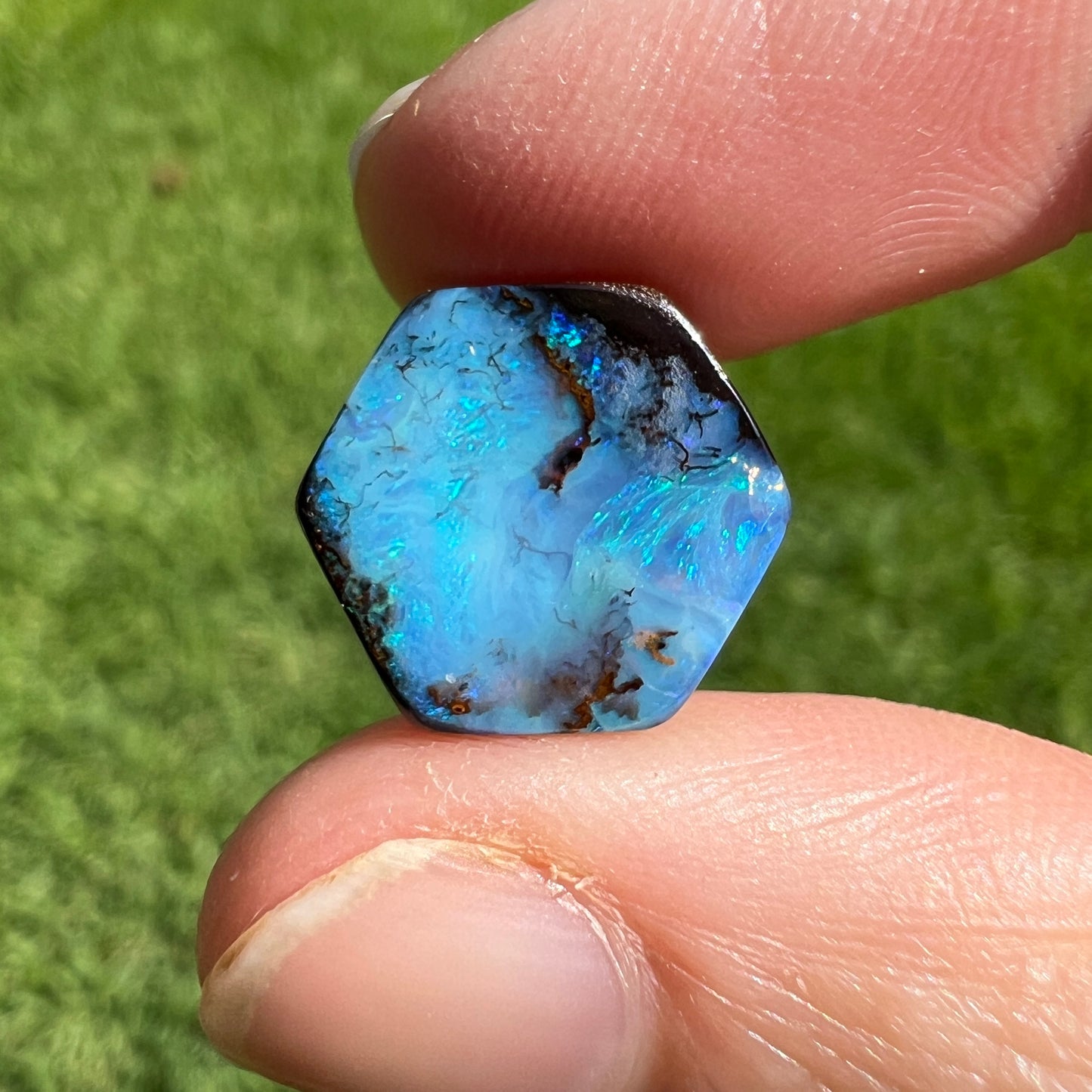 6.83 Ct boulder opal