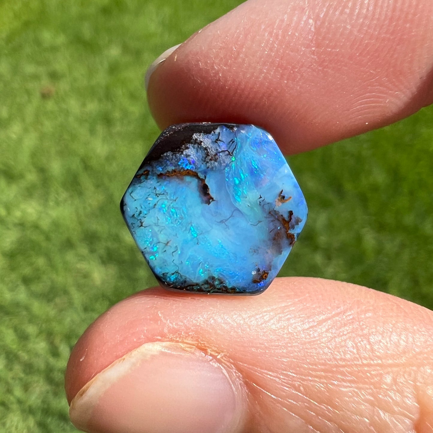 6.83 Ct boulder opal