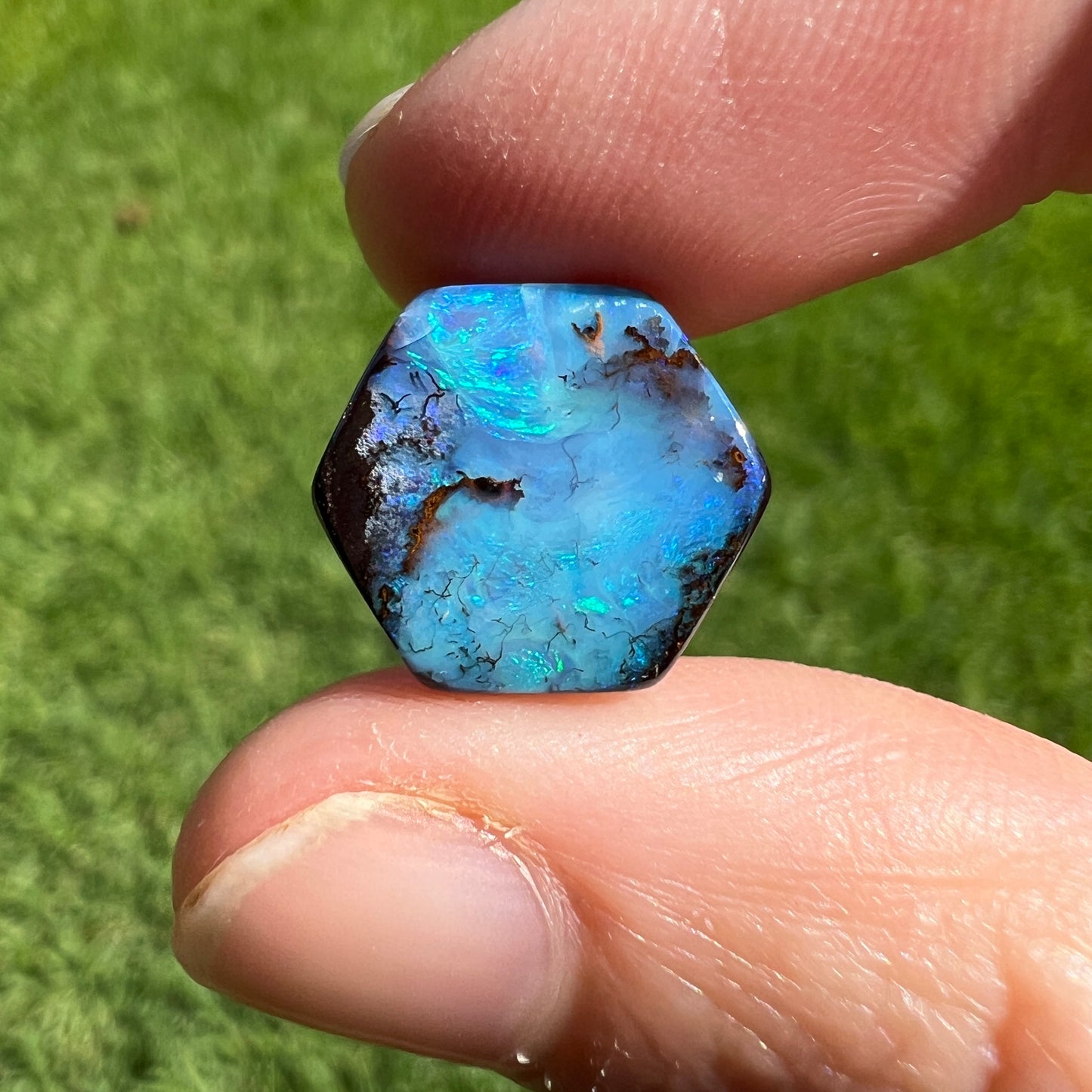 6.83 Ct boulder opal