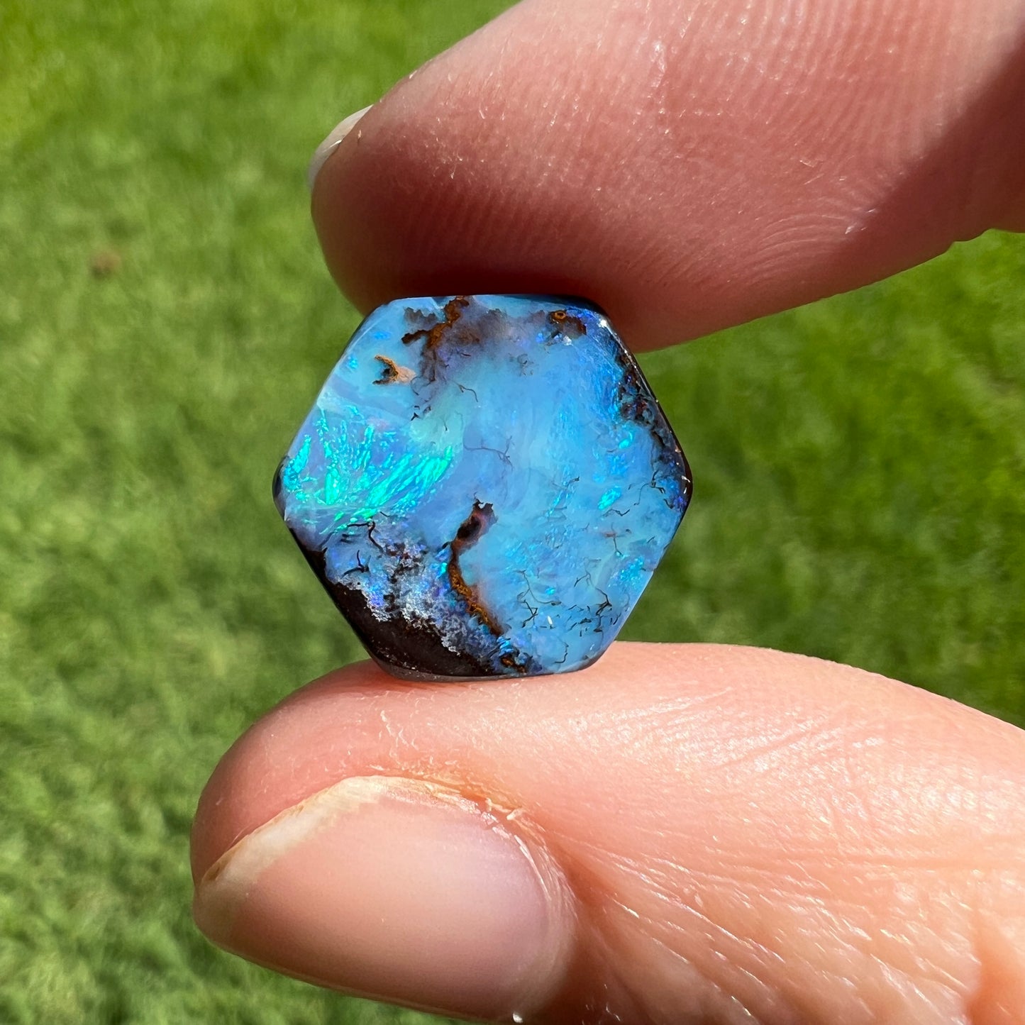 6.83 Ct boulder opal