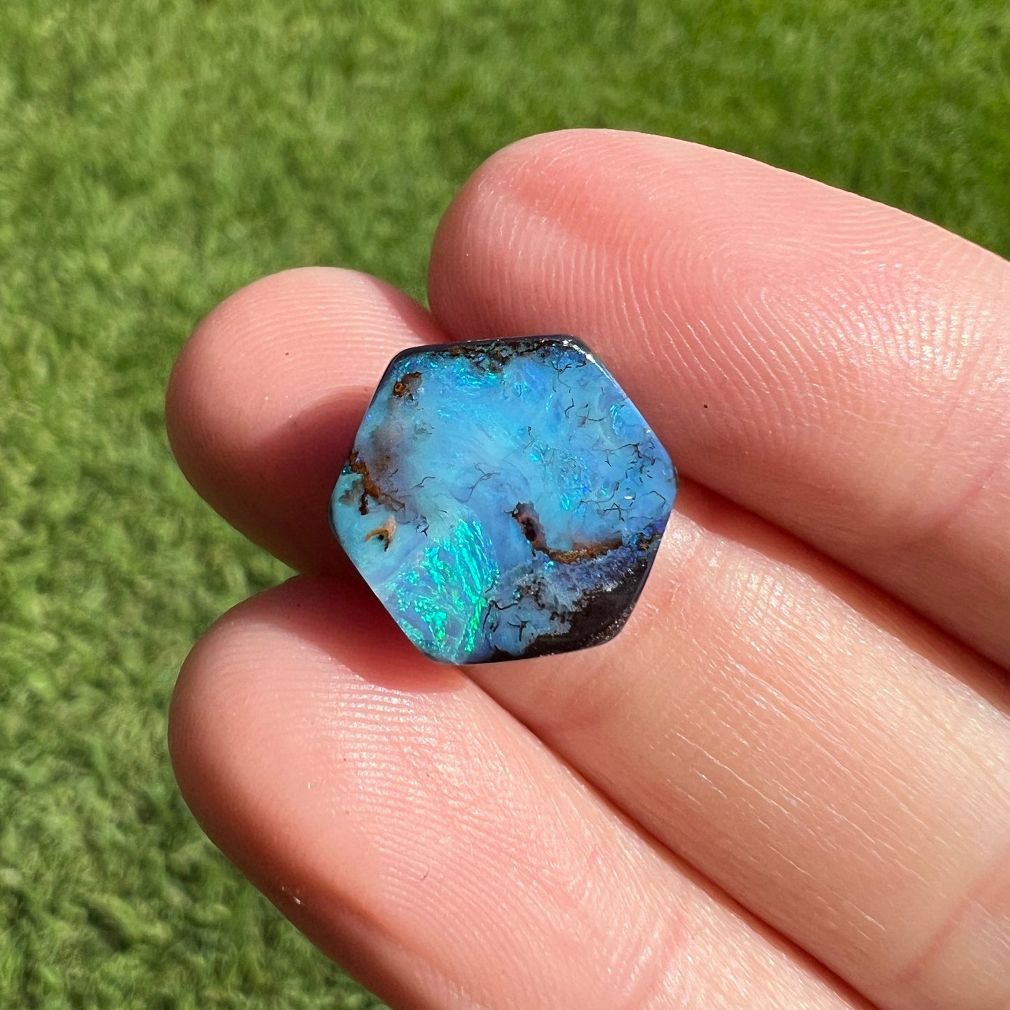 6.83 Ct boulder opal