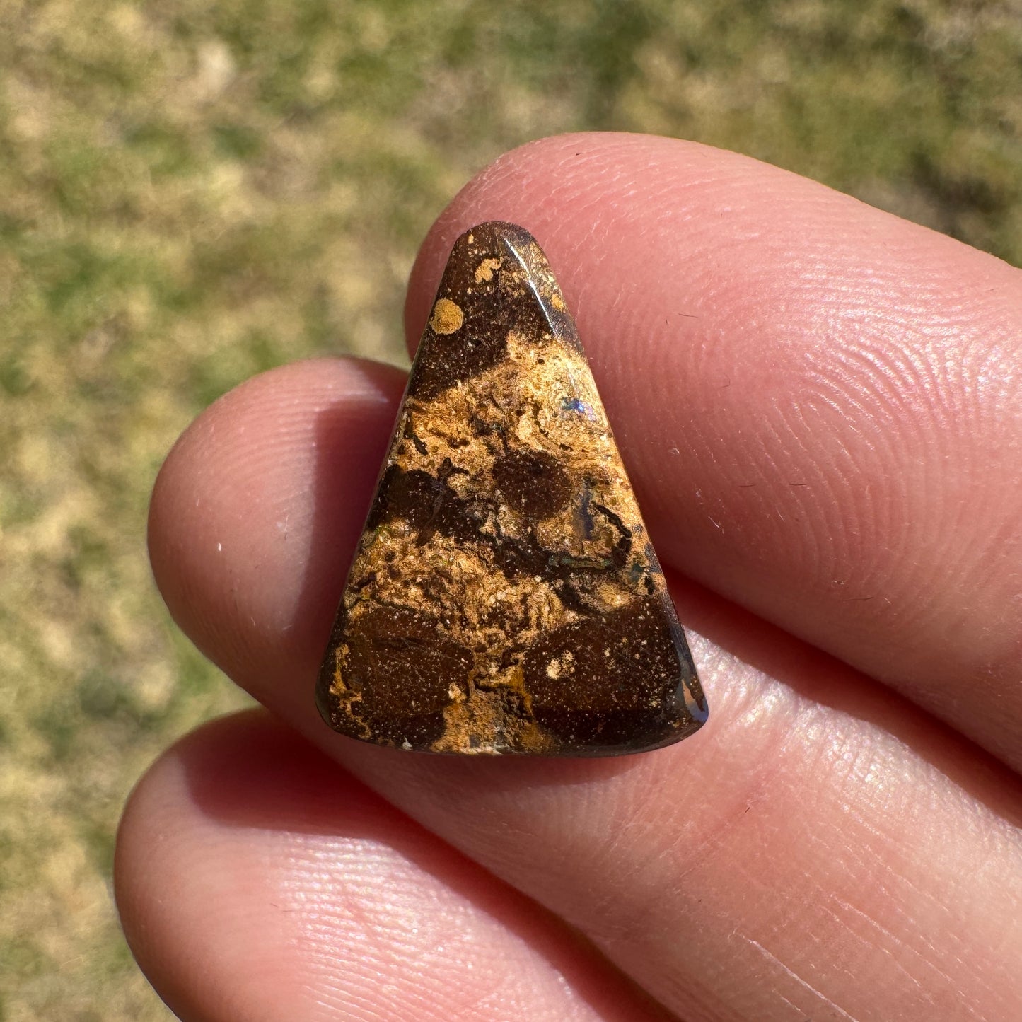 4.16 Ct small matrix boulder opal