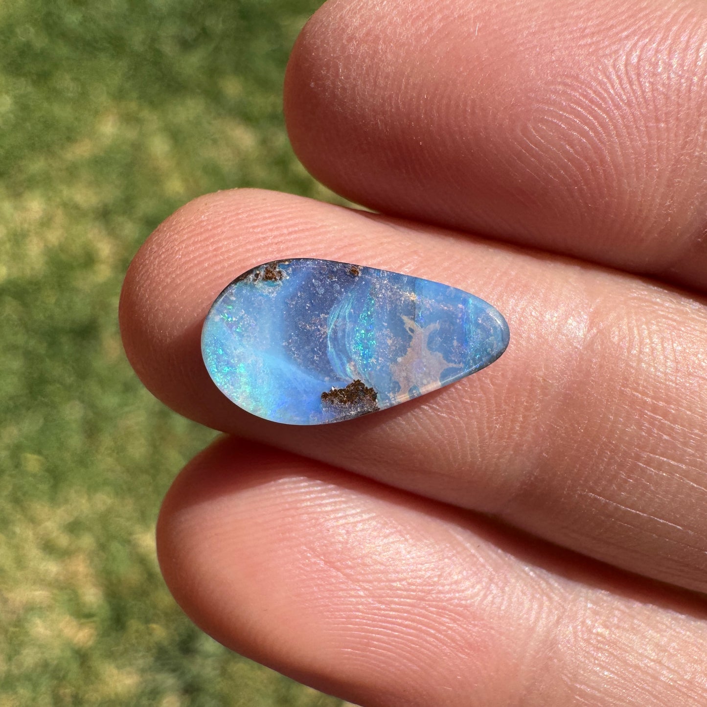 2.35 Ct small boulder opal