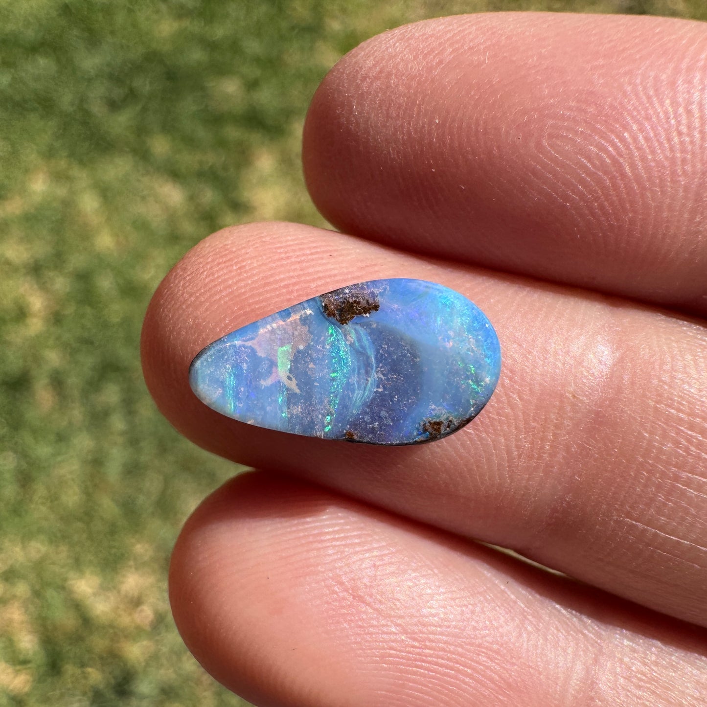 2.35 Ct small boulder opal