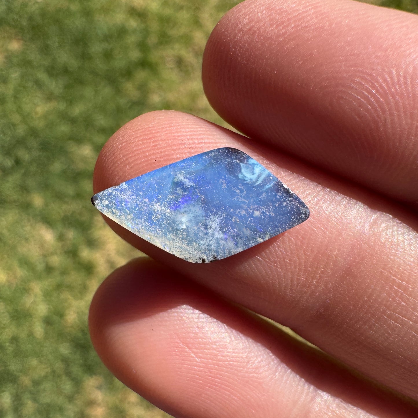 3.15 Ct blue boulder opal