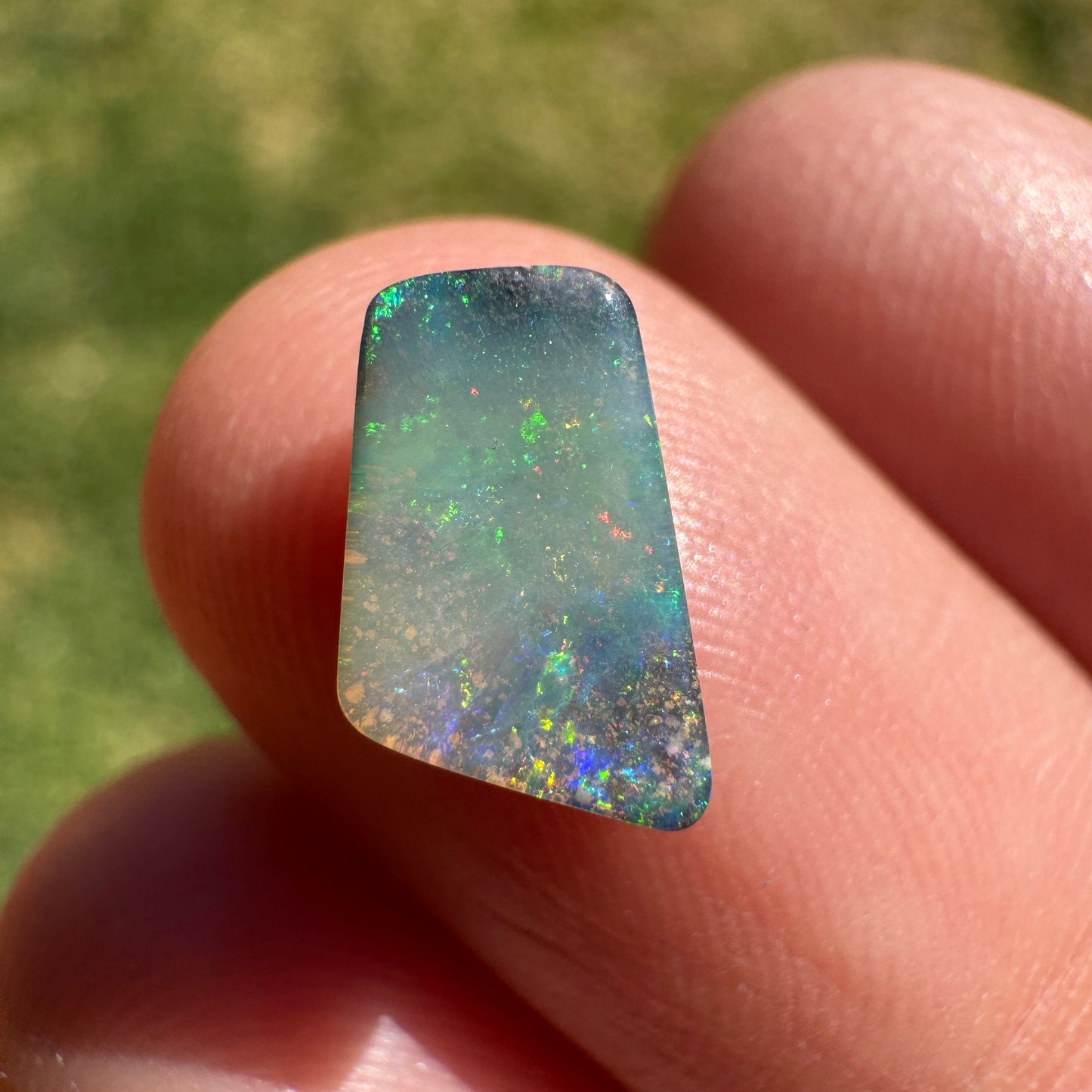 1.05 Ct small boulder opal