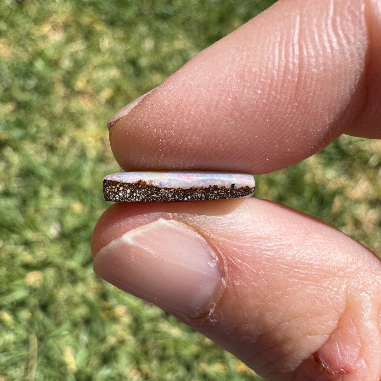 3.53 Ct swirly boulder opal