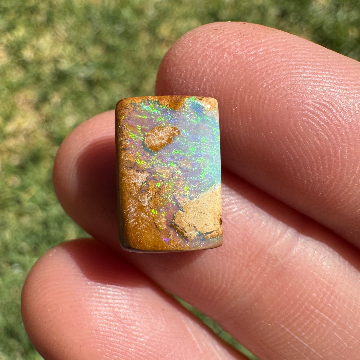 6.05 Ct small boulder opal