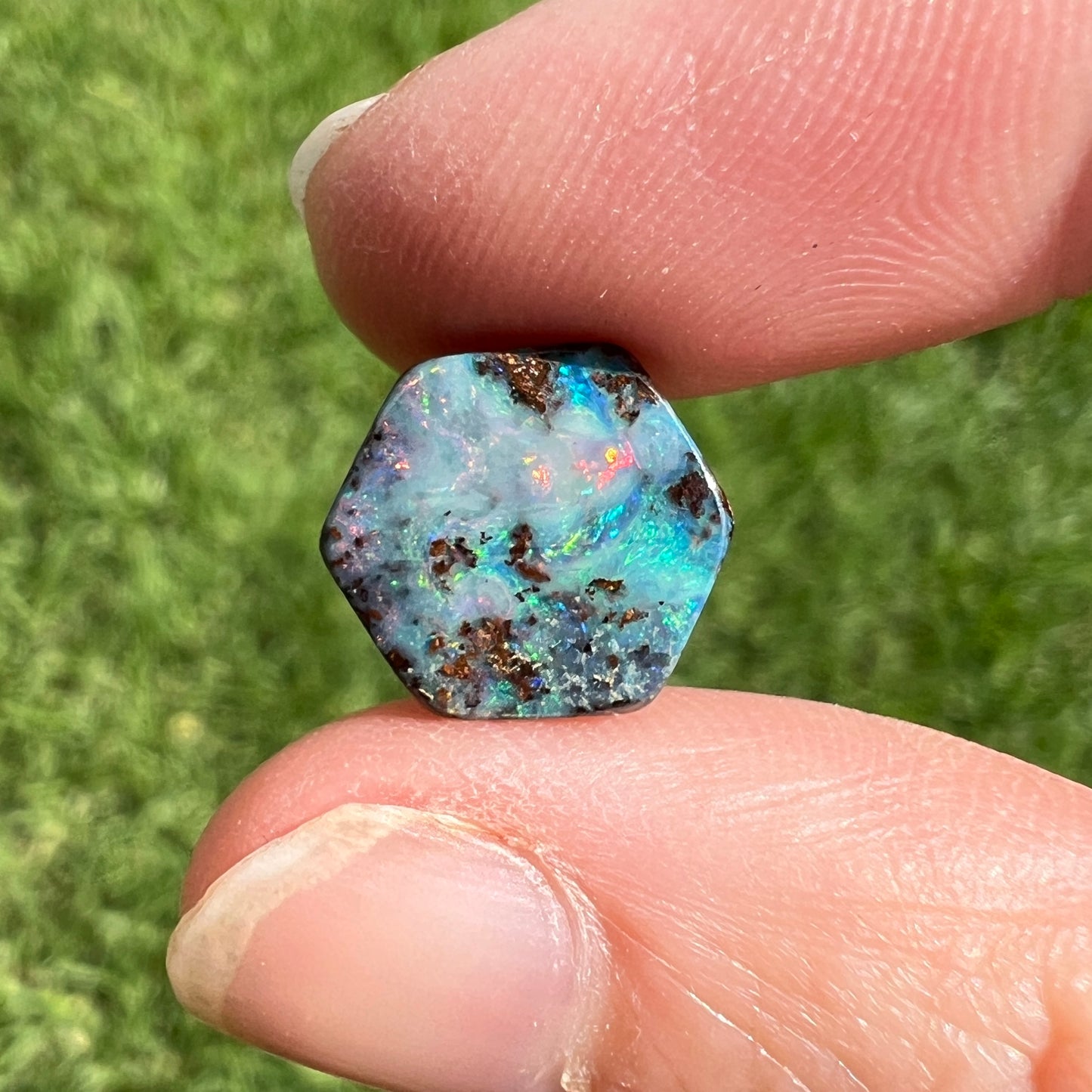 3.70 Ct boulder opal