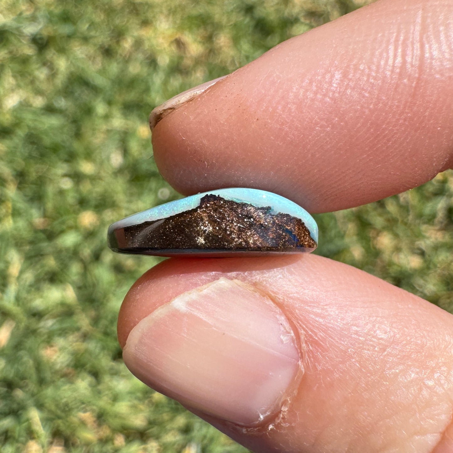 6.97 Ct small boulder opal