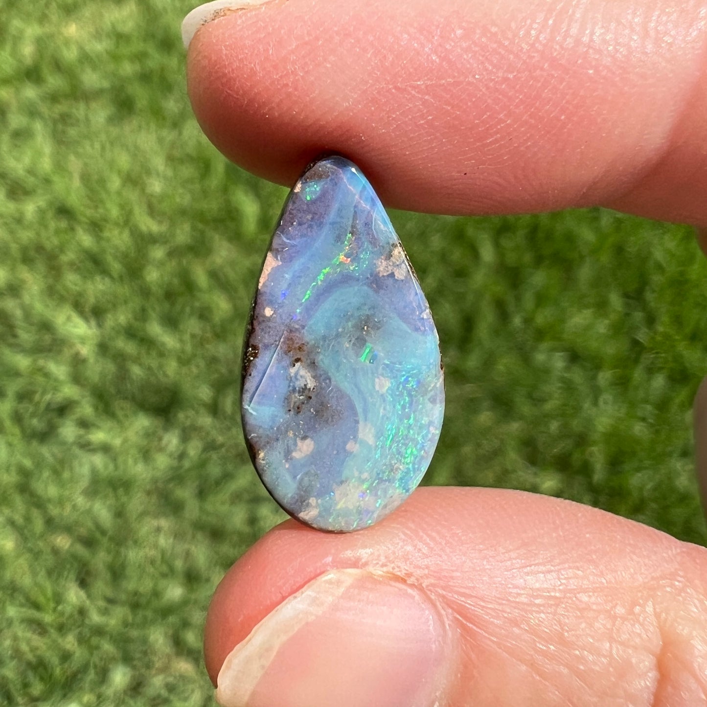 7.33 Ct boulder opal