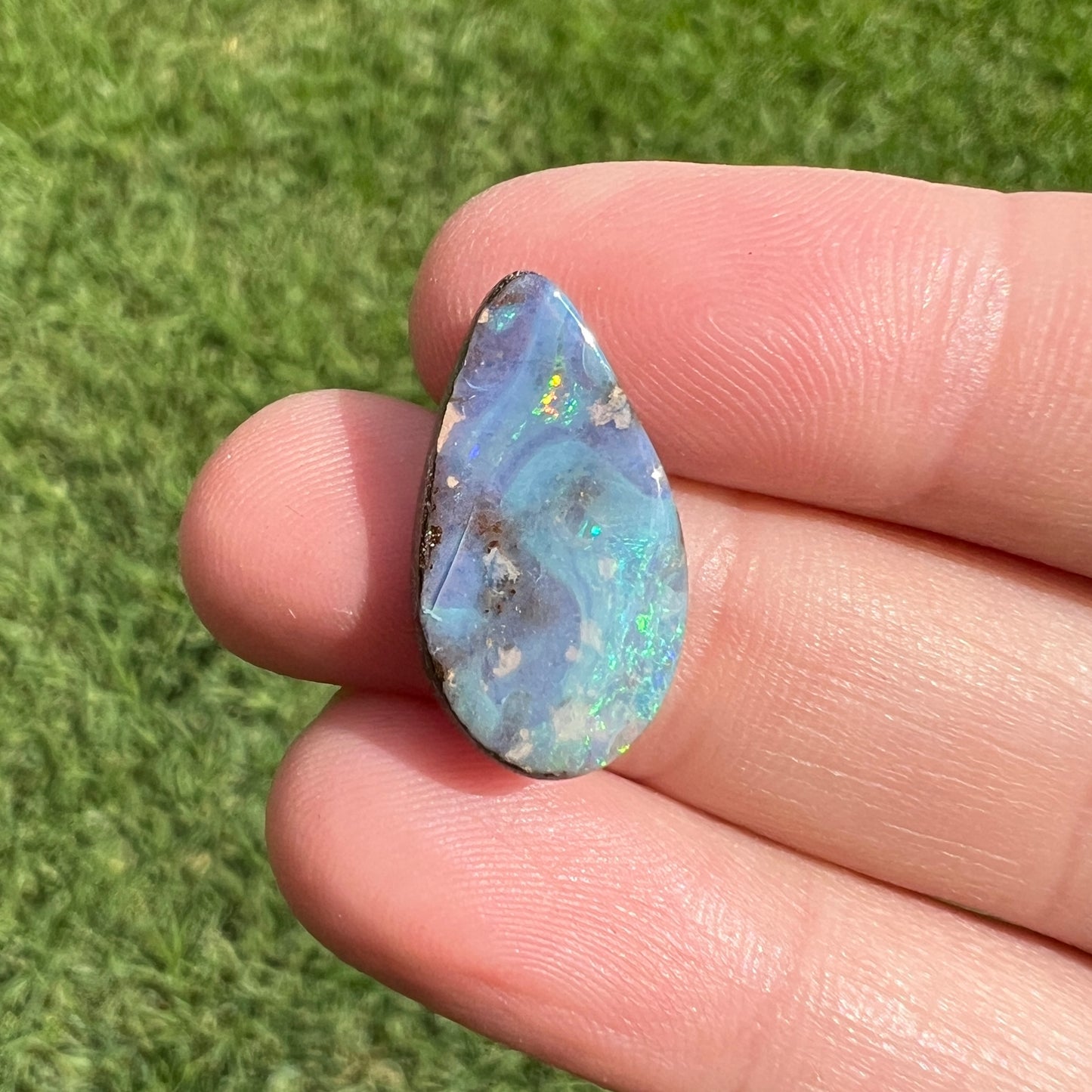 7.33 Ct boulder opal