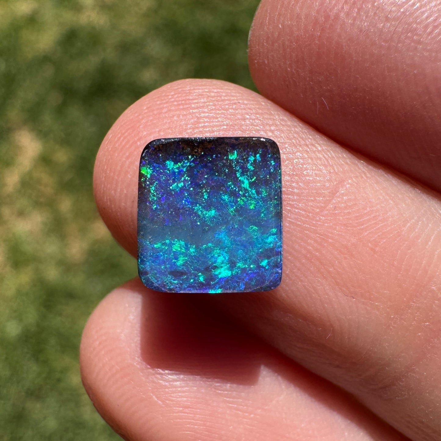 1.96 Ct green-blue black gem boulder opal