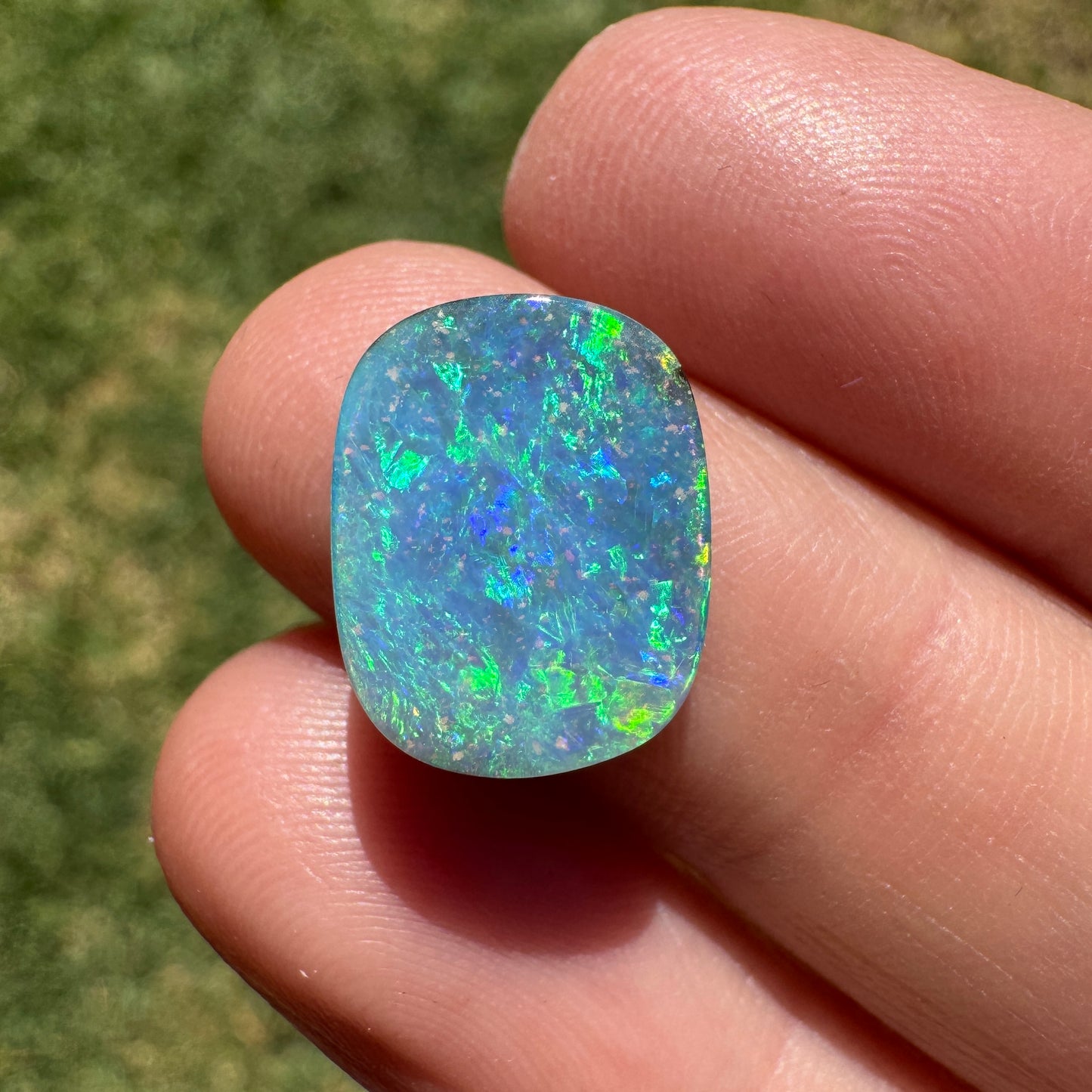 5.29 Ct ocean green-blue boulder opal