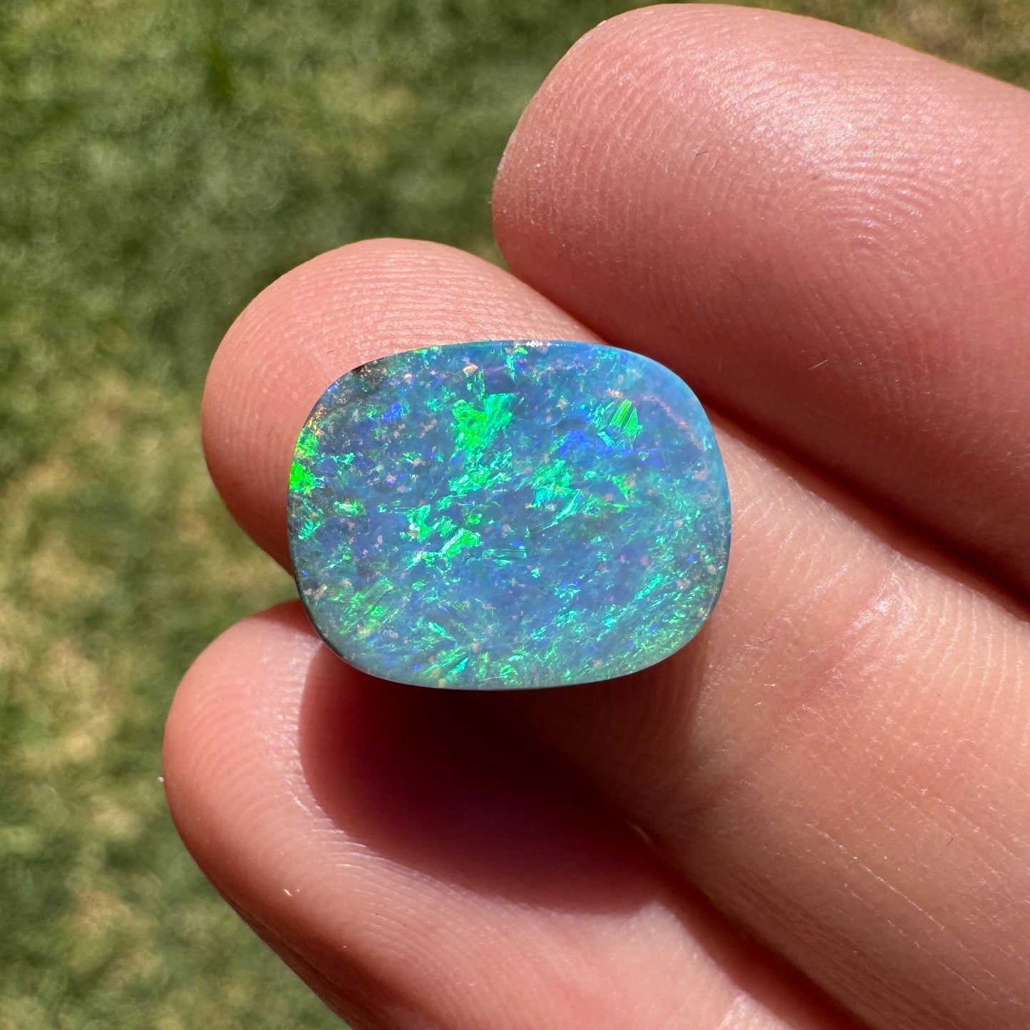 5.29 Ct ocean green-blue boulder opal