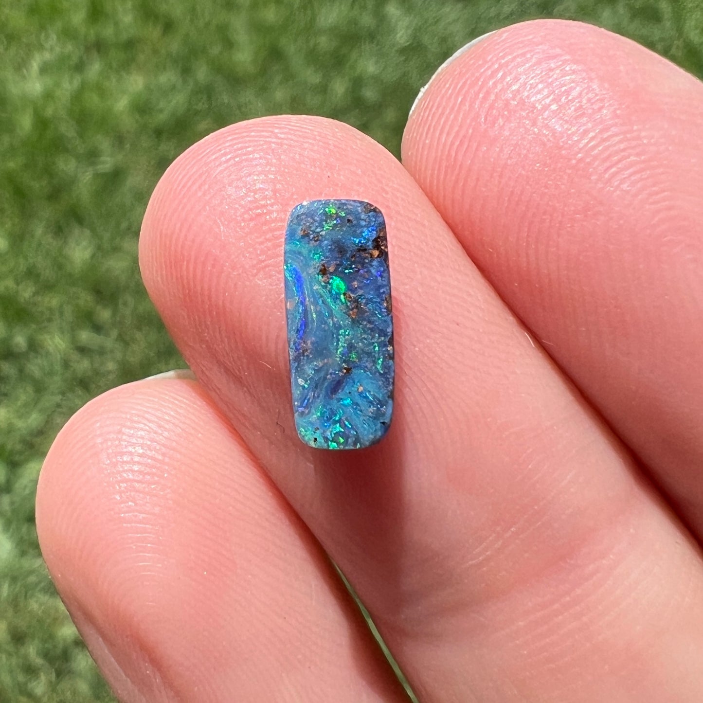 0.83 Ct boulder opal