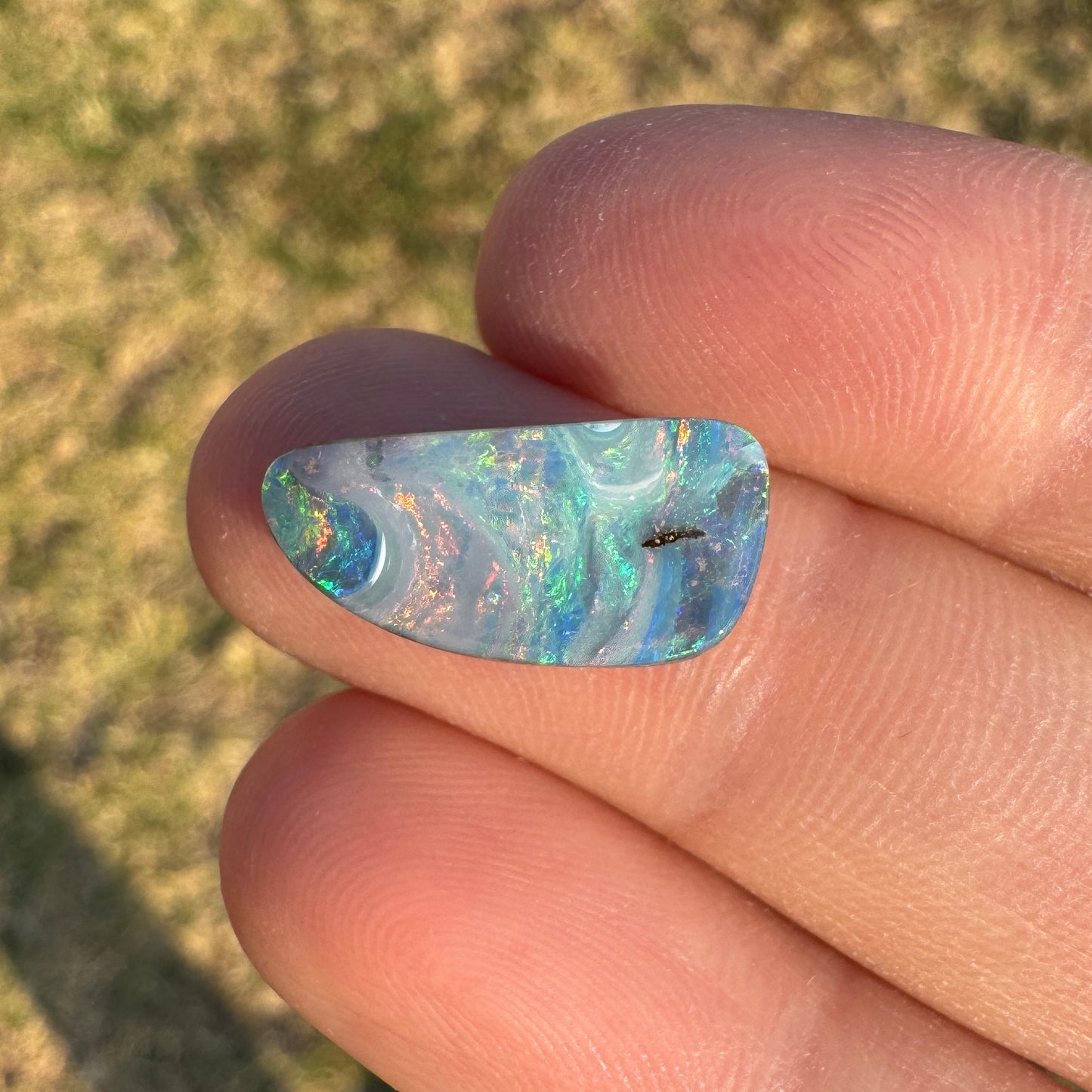 8.55 Ct sister boulder opal pair