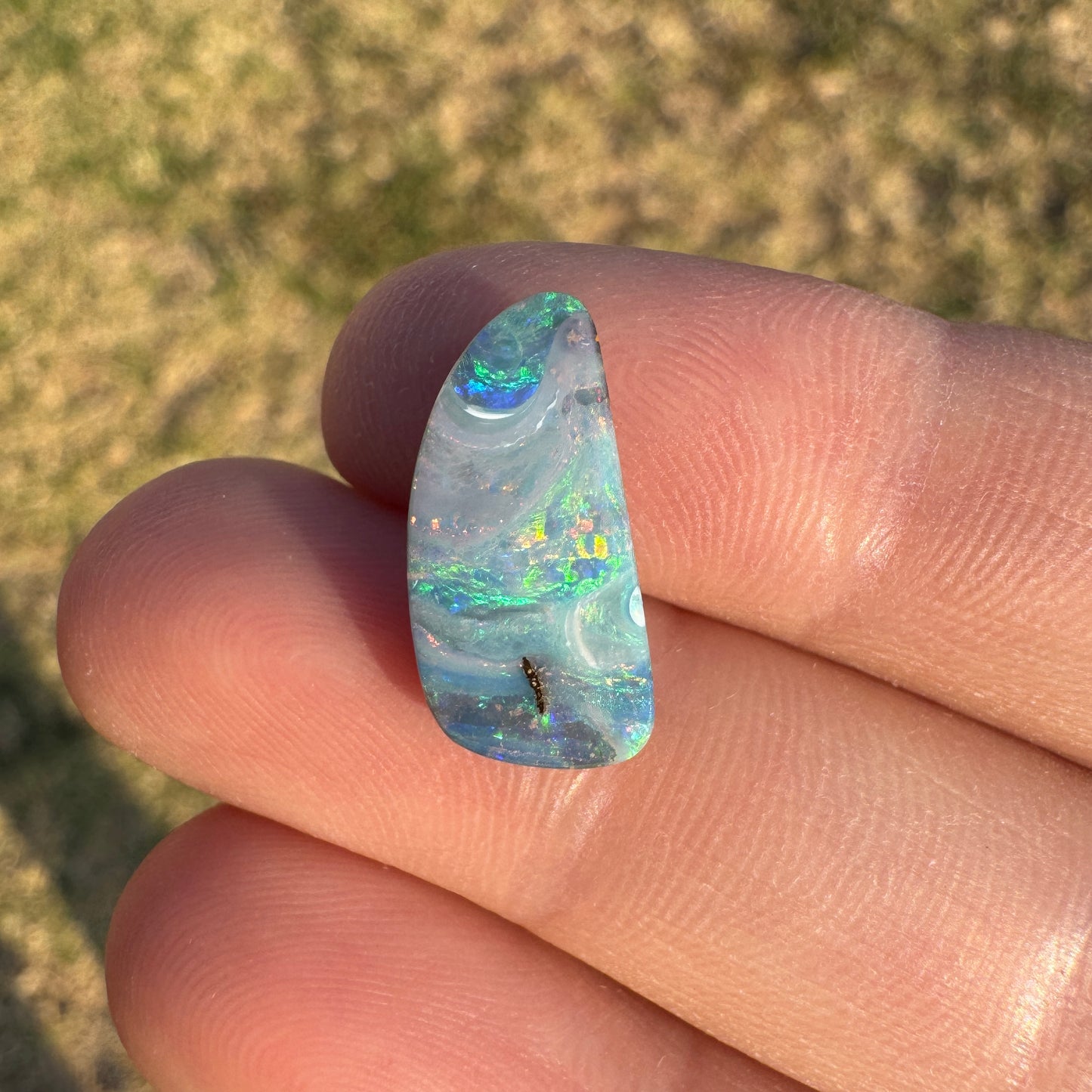 8.55 Ct sister boulder opal pair