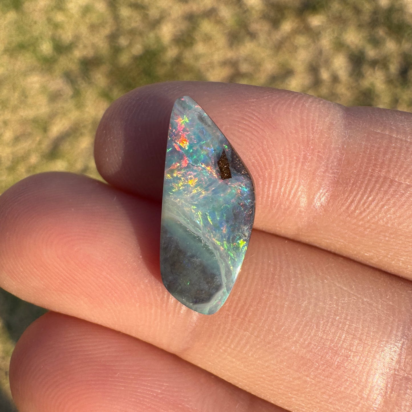 8.55 Ct sister boulder opal pair
