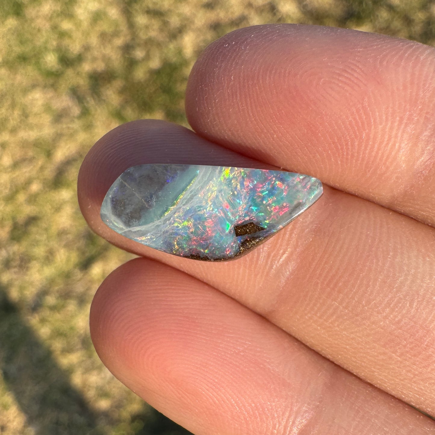 8.55 Ct sister boulder opal pair