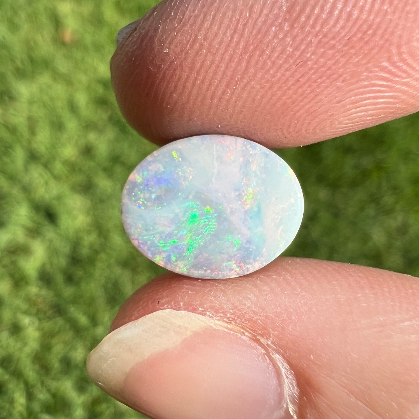 3.76 Ct small boulder opal