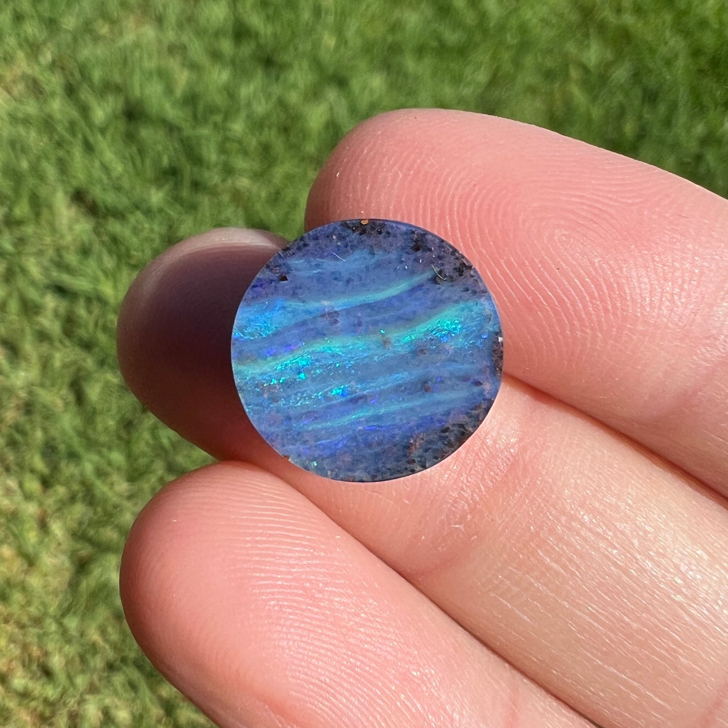 5.65 Ct green-blue boulder opal