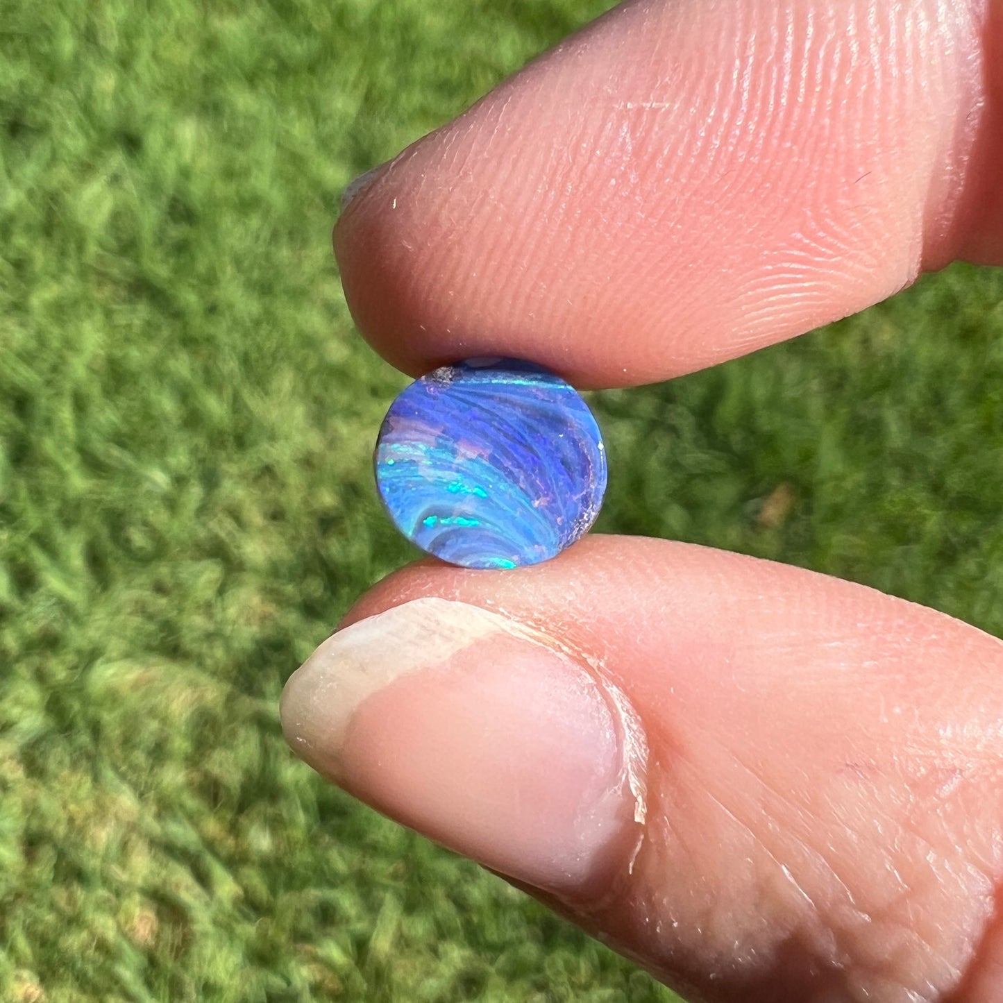 2.30 Ct extra small boulder opal