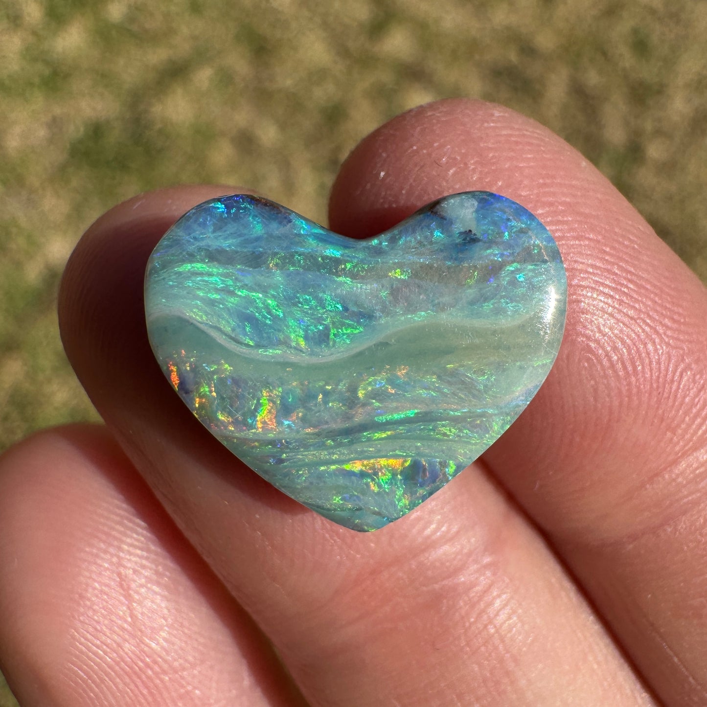 7.80 Ct wavy heart boulder opal
