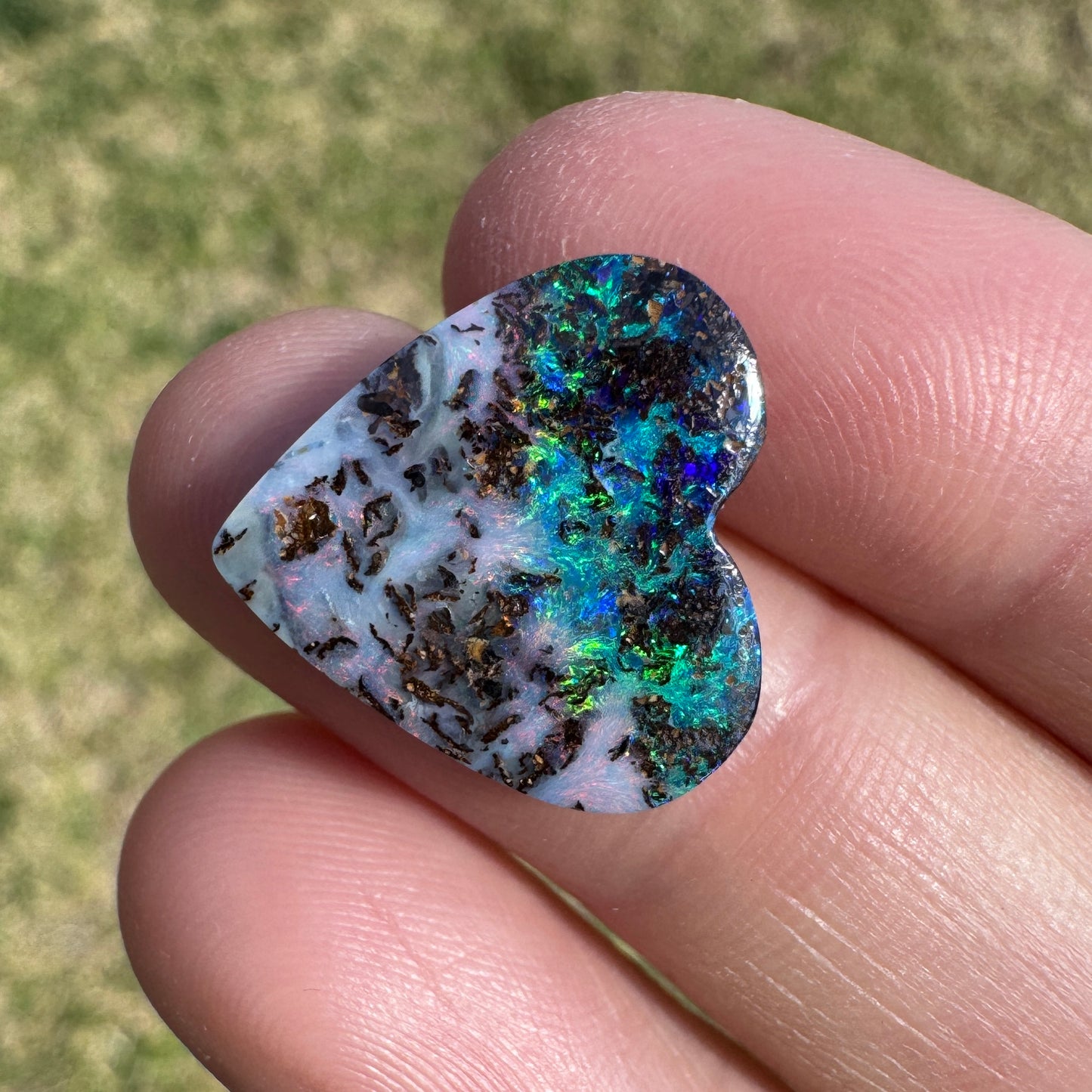 7.86 Ct magical matrix heart boulder opal