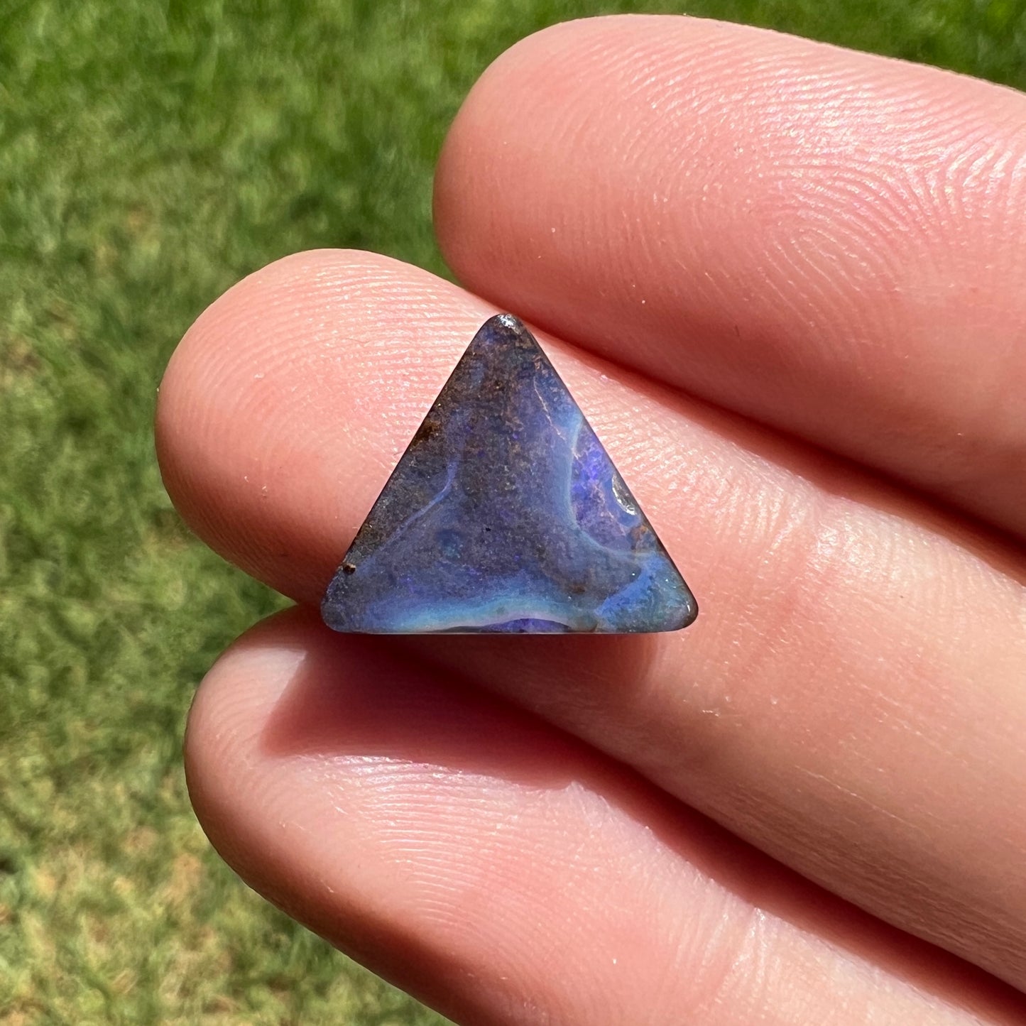 3.23 Ct small boulder opal